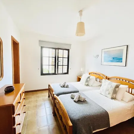 Trinity House En Playa Bastian קוסטה טגוויסה