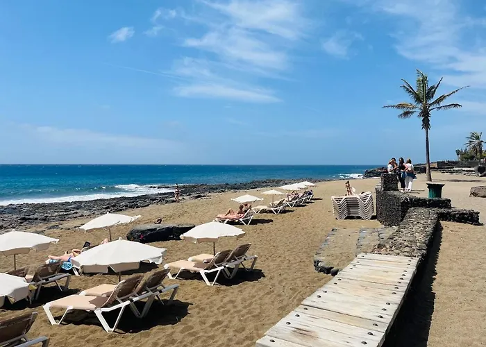 Trinity House En Playa Bastian Costa Teguise