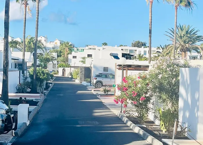 Trinity House En Playa Bastian * Costa Teguise