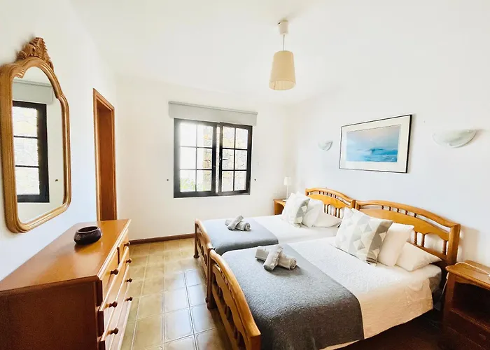 Trinity House En Playa Bastian Costa Teguise