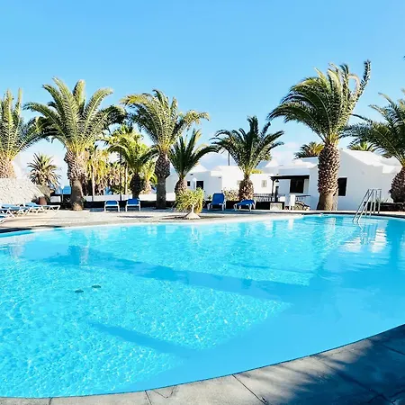 Trinity House En Playa Bastian *