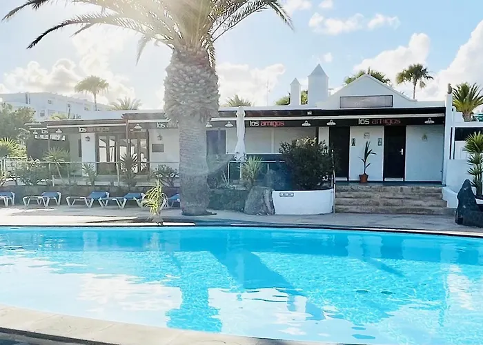 Trinity House En Playa Bastian Costa Teguise